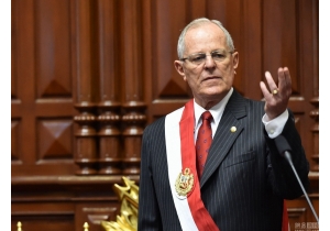 秘鲁新总统宣誓就职 多国领导人出席典礼....